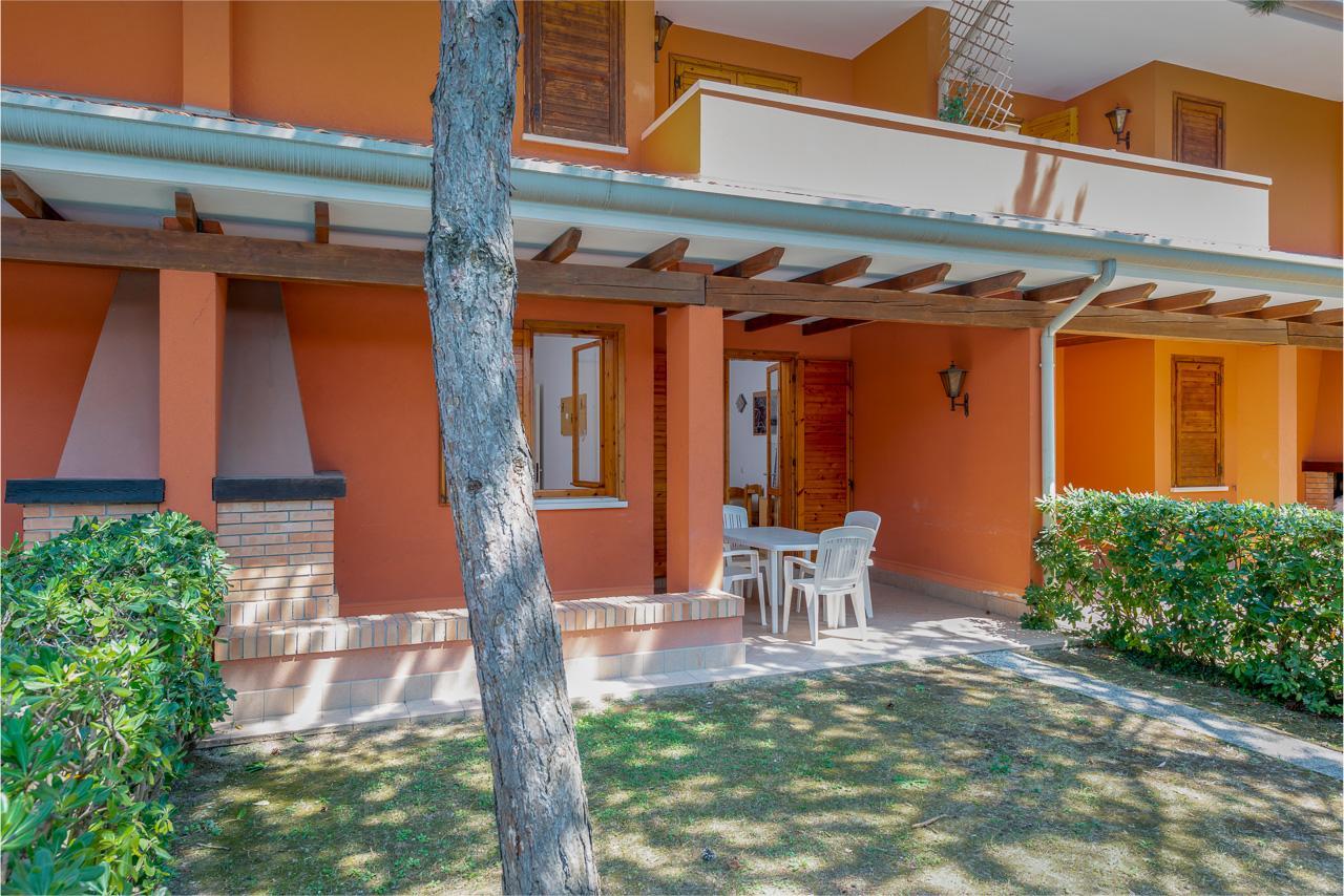 Villaggio Capistrano Бибионе Екстериор снимка